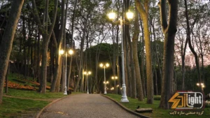 چالش‌ها و راهکارهای نگهداری چراغ‌ها در مناطق مرطوب